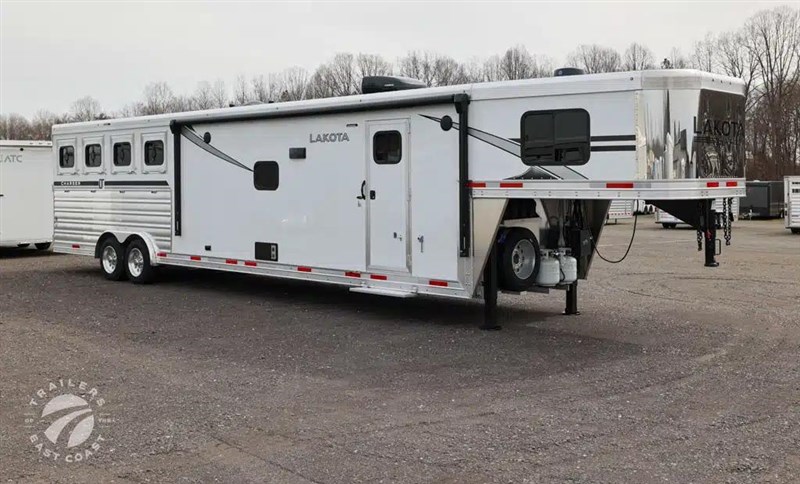 Trailer Photo 1