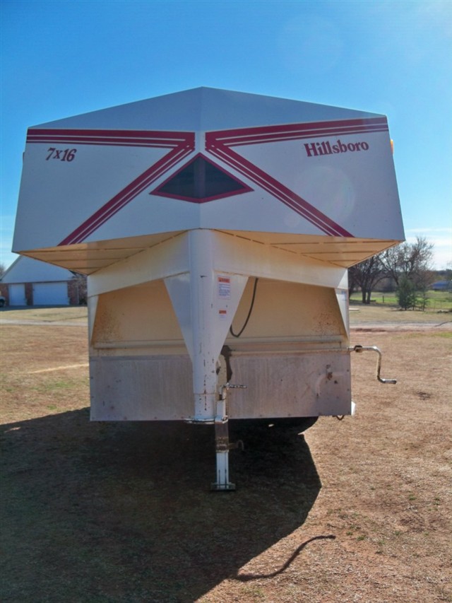 1992 Hillsboro 7 x 16 Stock Trailer Barn keep like new