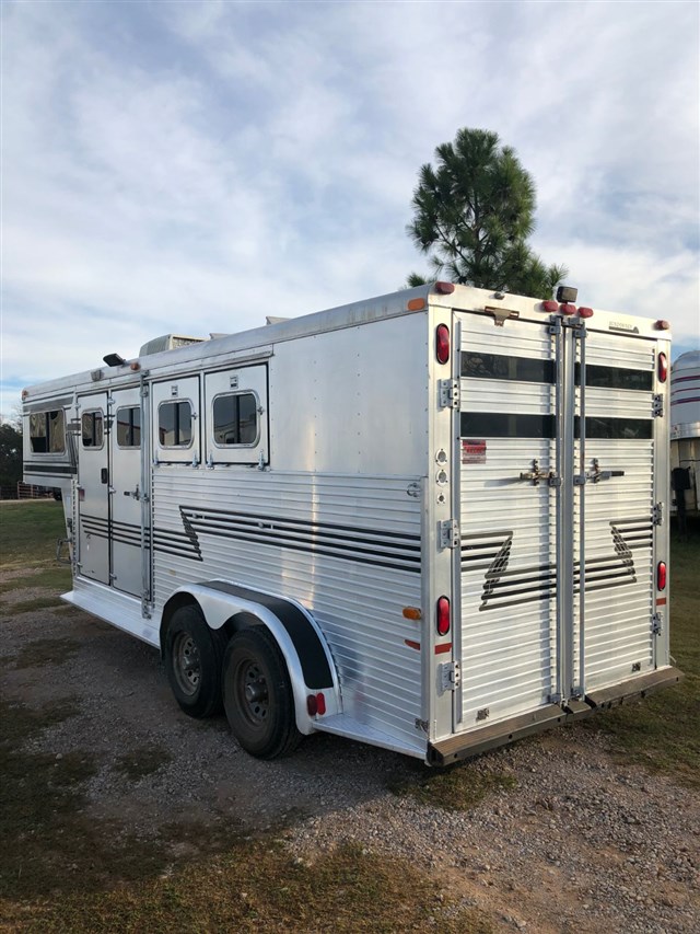 1995 Sundowner 3 HORSE W/ 4'weekender