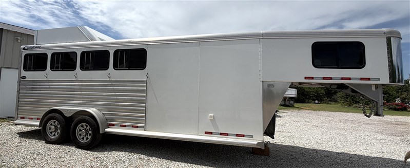 Trailer Photo 2