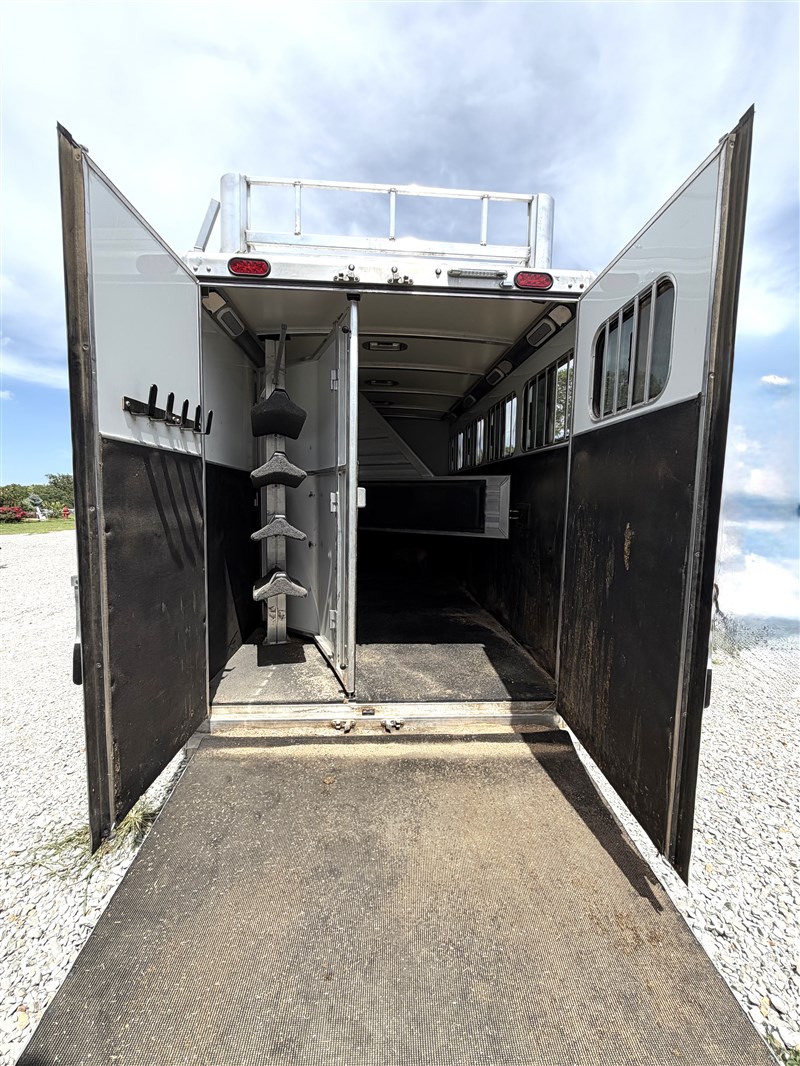 Trailer Photo 6