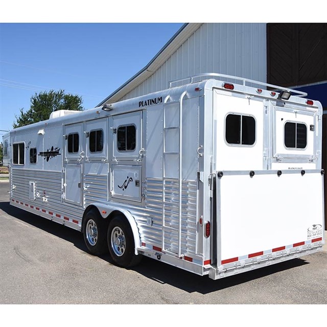 2006 Platinum 3 Horse 14' Outlaw Conversion