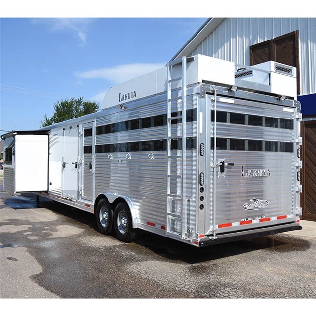 2018 Lakota Stock Combo S/O 11' LQ, 16' Stock, Mid Tack