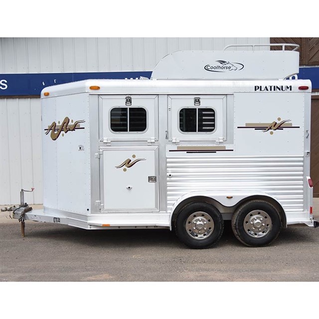 2004 Platinum 2 Horse Bumper Pull Trailer with Mangers
