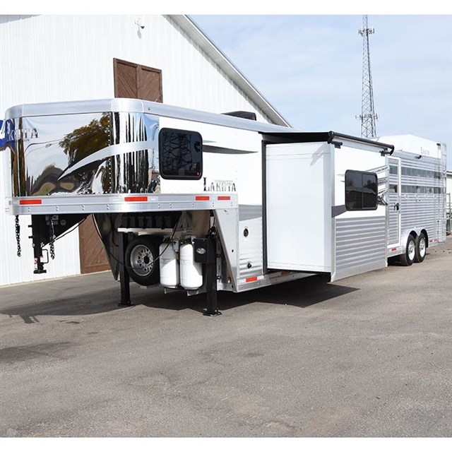 2018 Lakota Stock Combo S/O 11' LQ, 16' Stock, Mid Tack