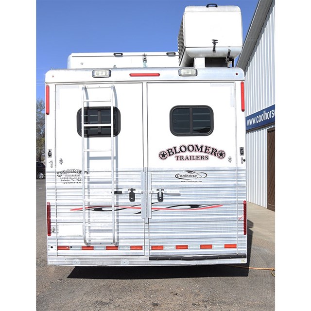 2011 Bloomer 4 Horse 16.5" Outlaw LQ With Slide Out