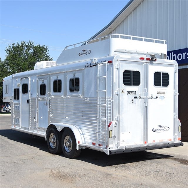 2002 C&C 3 Horse Trailer 8' LQ