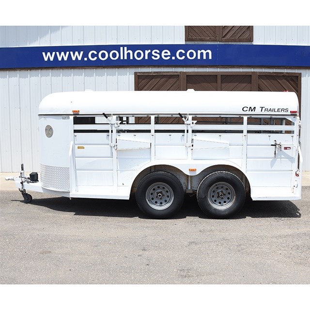 2000 CM White 14' Stock Show Hog/Lamb Show Trailer