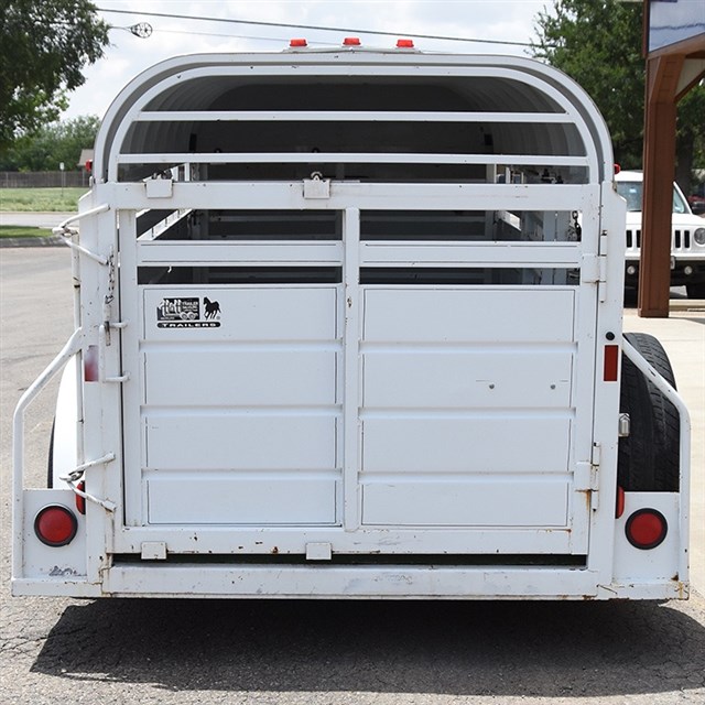 2000 CM White 14' Stock Show Hog/Lamb Show Trailer
