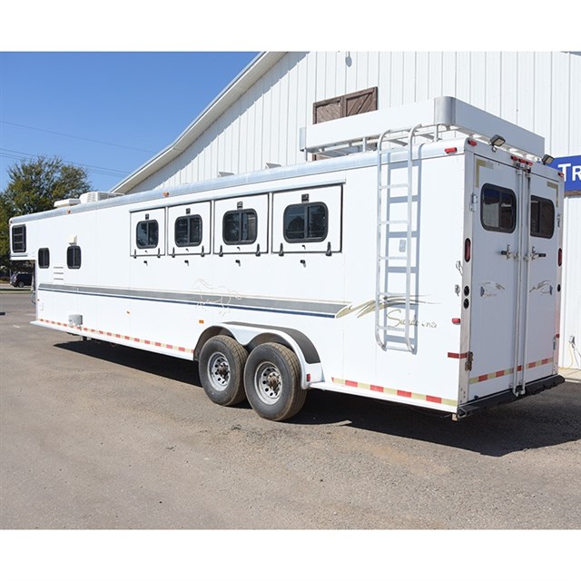 2000 Sundowner 4 Horse Trailer with Midtack 7' LQ