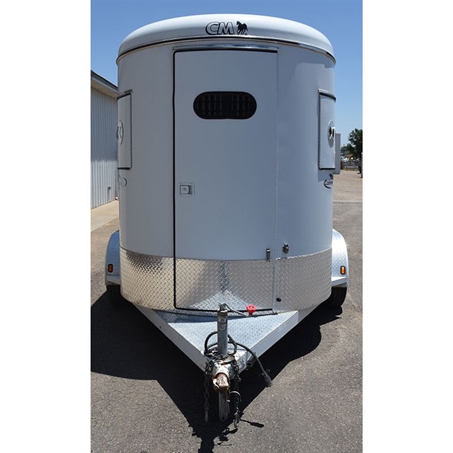 2008 CM Side By Side 2 Horse Bumper Pull Trailer
