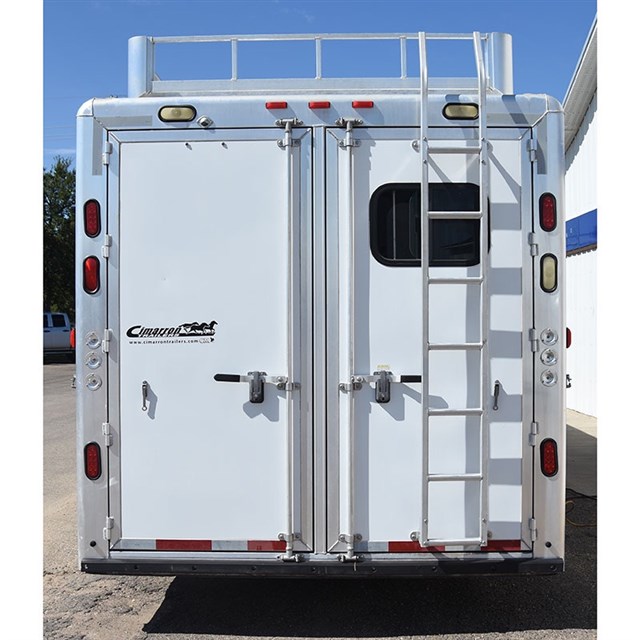 2005 Cimarron 4 Horse Trailer 12' Living Quarter