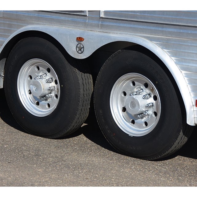 2008 Bloomer 5 Horse Bumper Pull Horse Trailer