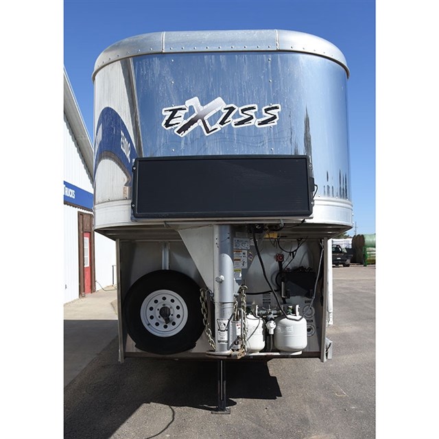 2013 Exiss 2 Horse Trailer 4' LQ