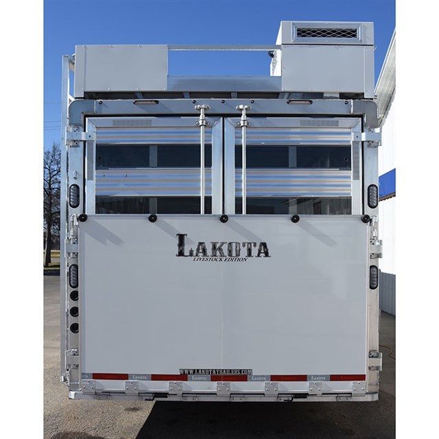 2020 Lakota Charger Stock Combo Horse Trailer 11' LQ w/ Slide