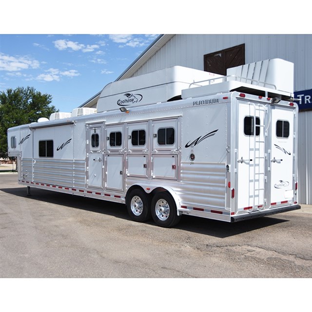 2015 Platinum 4 Horse Trailer 17' LQ Outlaw Conversion