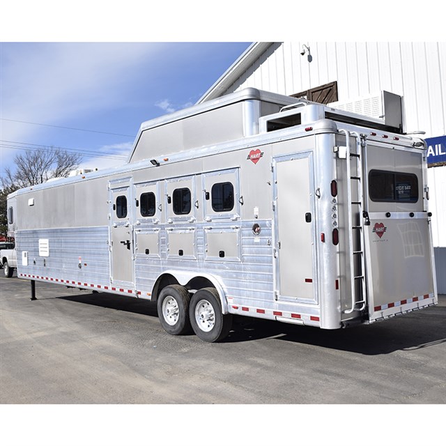 2017 Hart 4 Horse Trailer with 15' LQ and Smart Tack