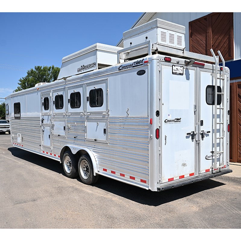 2009 Cimarron 4 Horse Trailer with 12' LQ