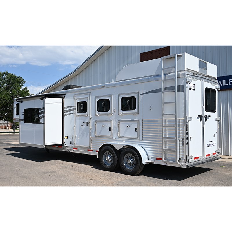 2020 Lakota Charger 3 Horse Trailer 11' LQ Model C311
