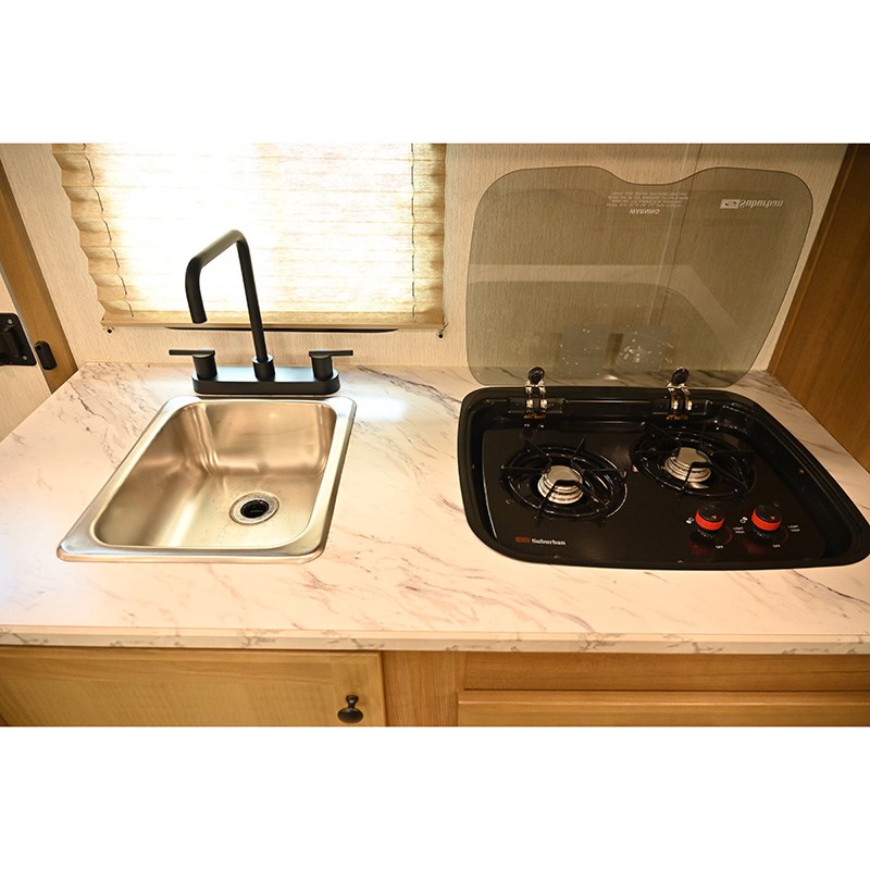 Lakota Trailers on X: Need a little extra counter space? Done. Our sink  covers are easy to remove and fit our sinks just right 😉 #LOVELakota  #LakotaTrailer #Rodeo  / X