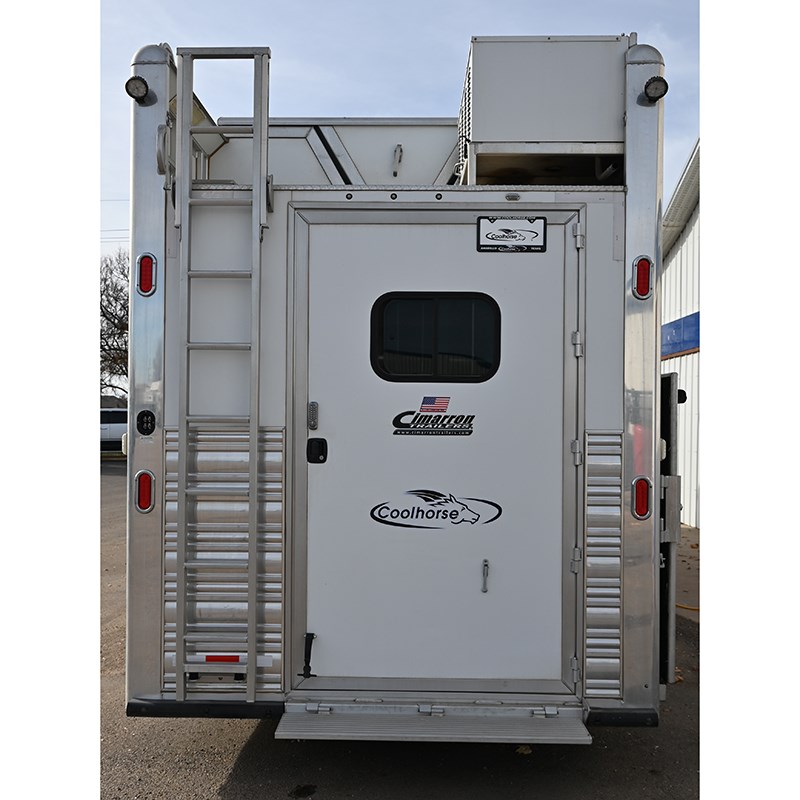 Trailer Photo 2