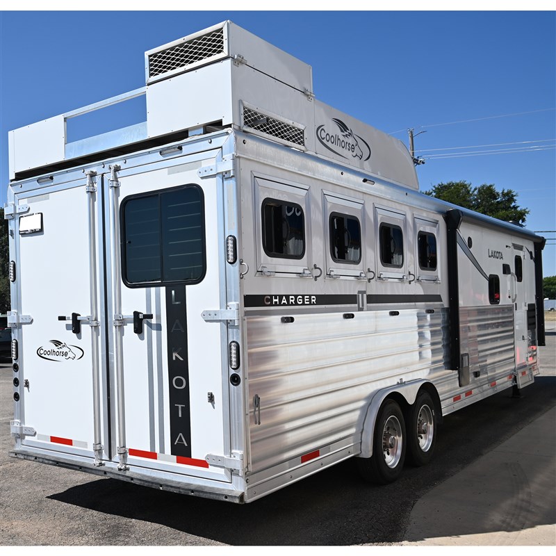 Trailer Photo 9