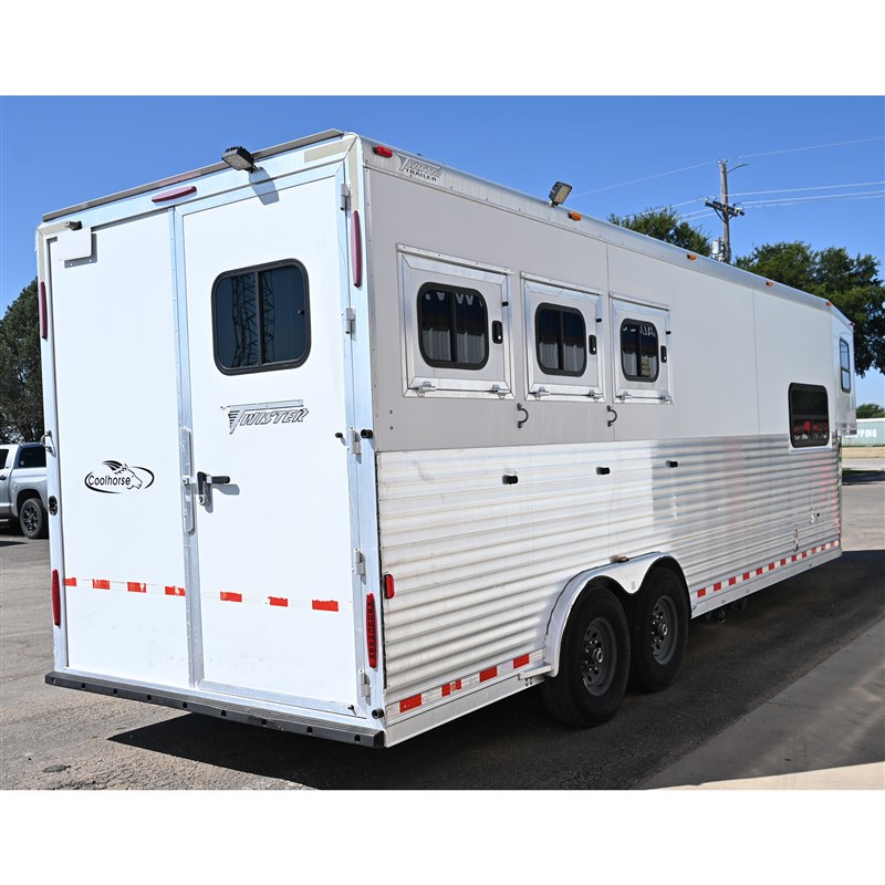 Trailer Photo 8