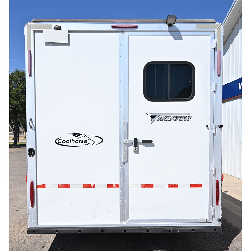 2014 Twister Trailer 2014 twister 3 horse 10' lq horse trailer