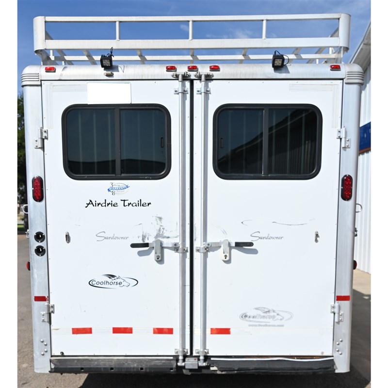 2007 Sundowner sundowner sunlite 727 3h 9' living quarter trailer