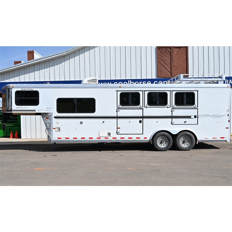 2007 Sundowner sundowner sunlite 727 3h 9' living quarter trailer