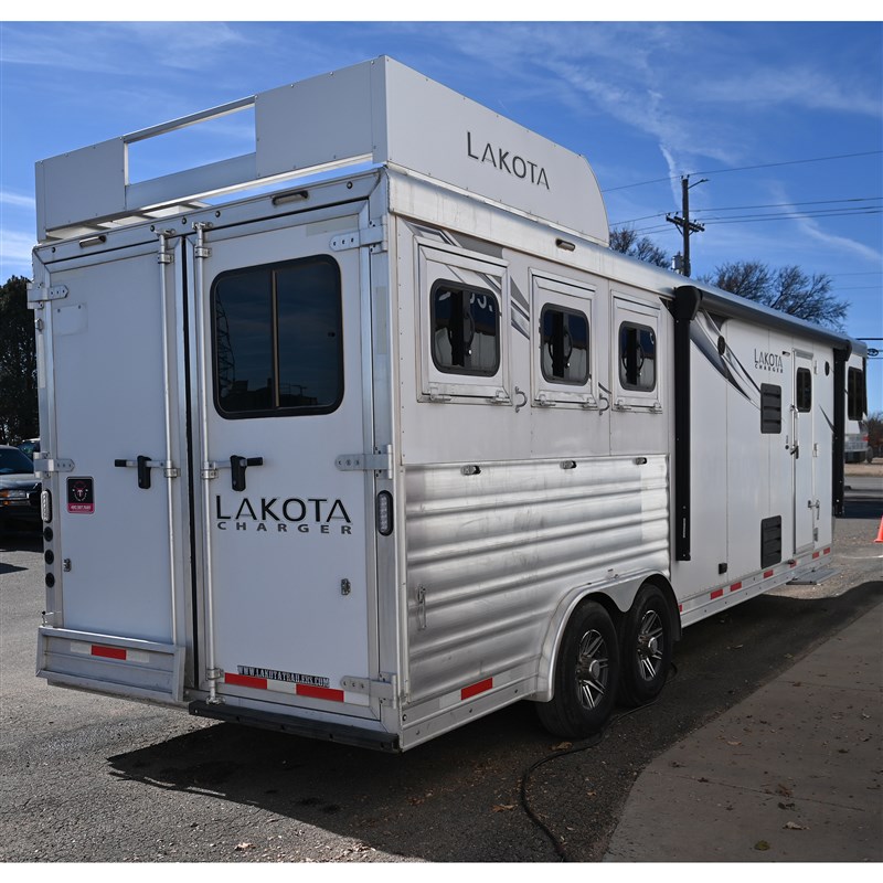 Trailer Photo 9