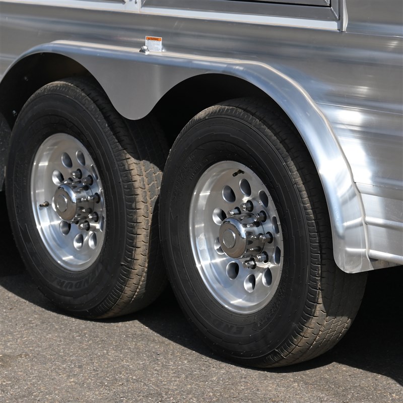 2026 Lakota charger 3 horse 11' lq non slide, 8' wide trailer