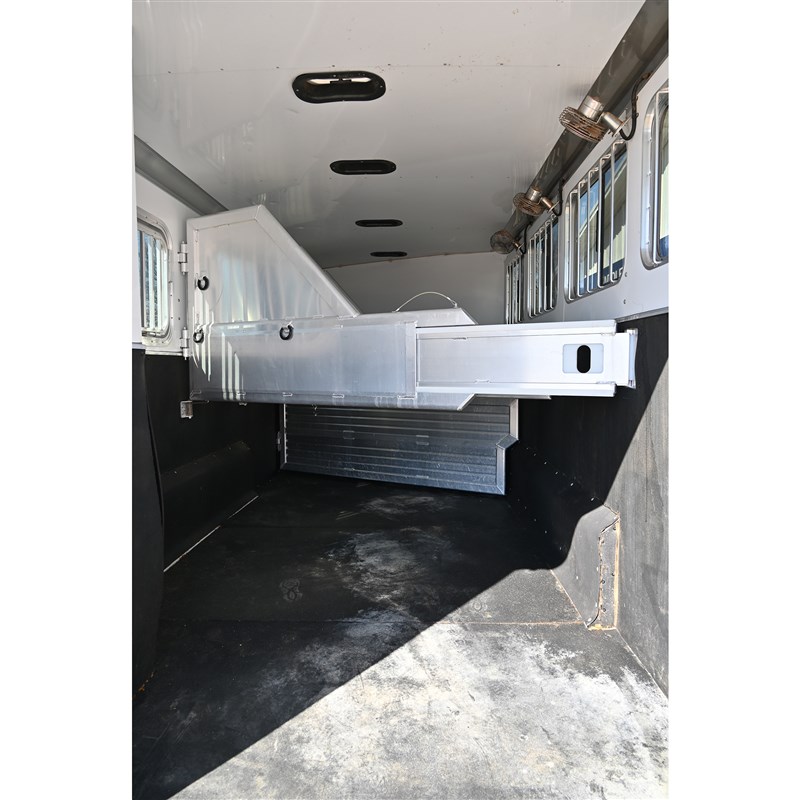 Trailer Photo 15
