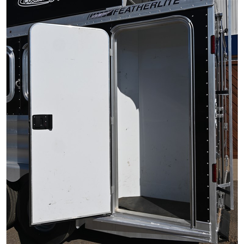 Trailer Photo 16