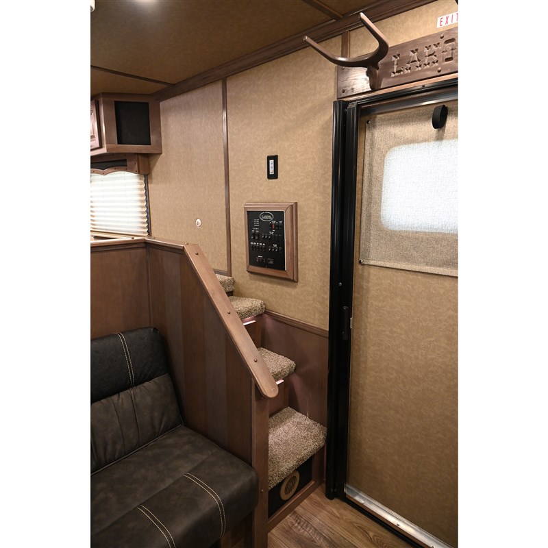 Trailer Photo 22