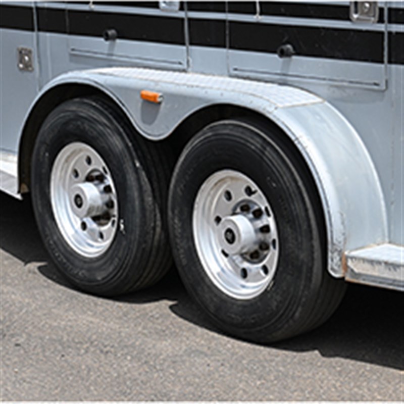 2013 Bruton 4 horse bumper pull horse trailer