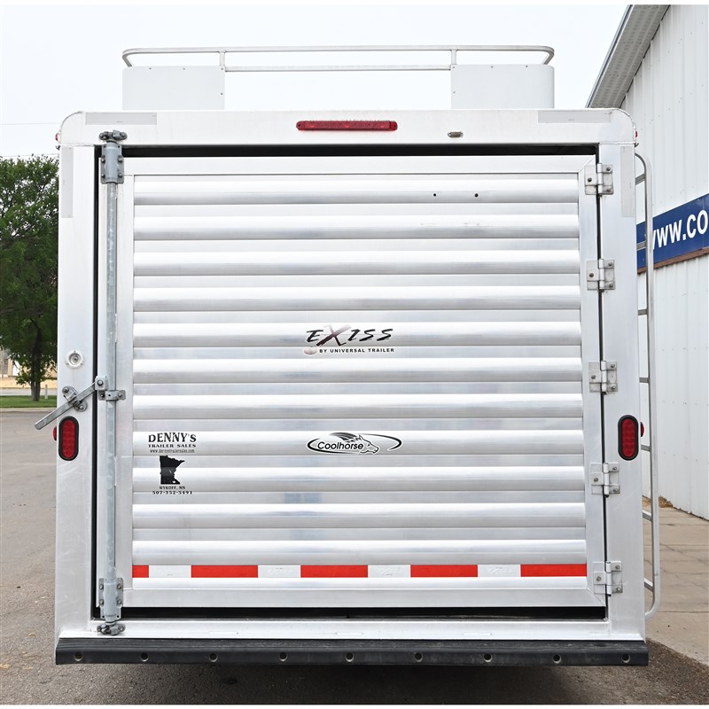 2013 Exiss stock combo 11' lq, midtack horse trailer