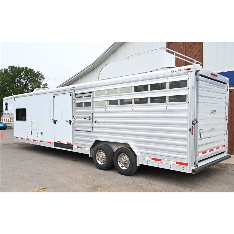 2013 Exiss stock combo 11' lq, midtack horse trailer