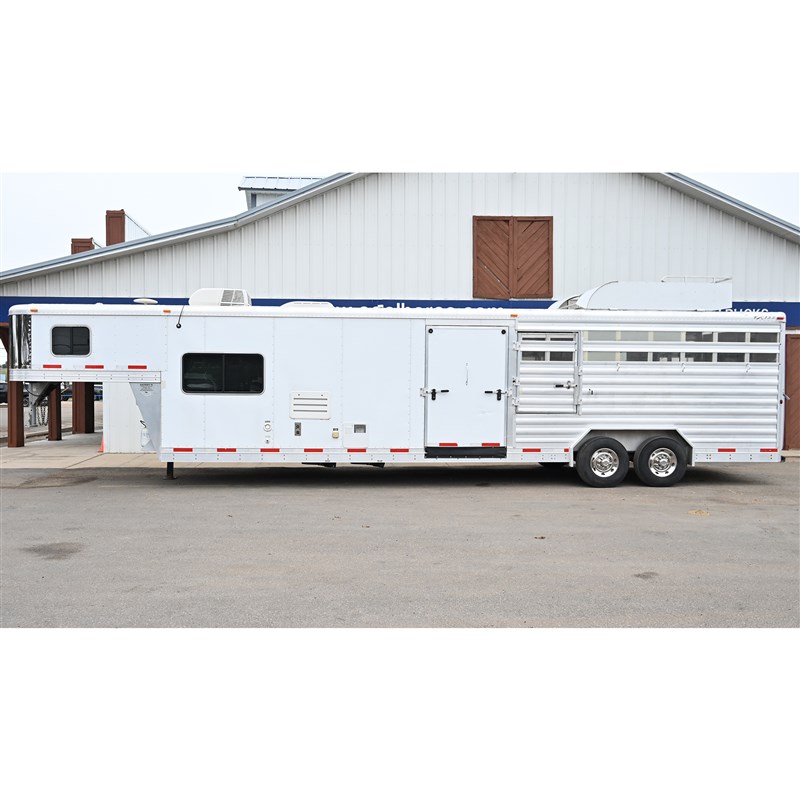 2013 Exiss stock combo 11' lq, midtack horse trailer