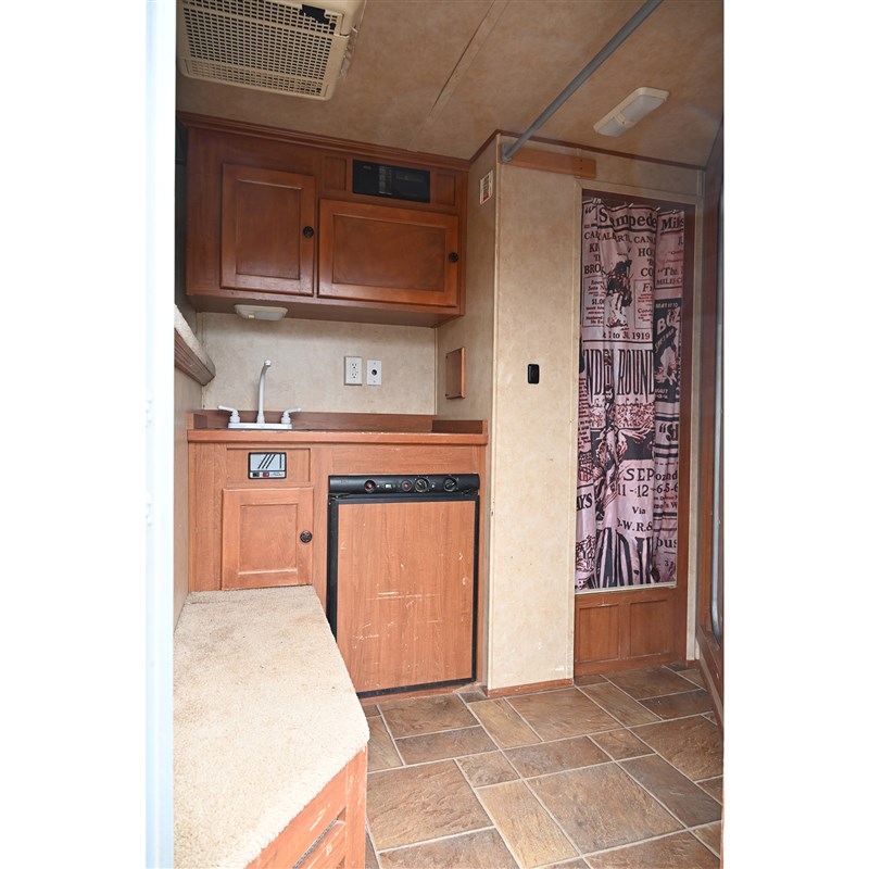 Trailer Photo 14