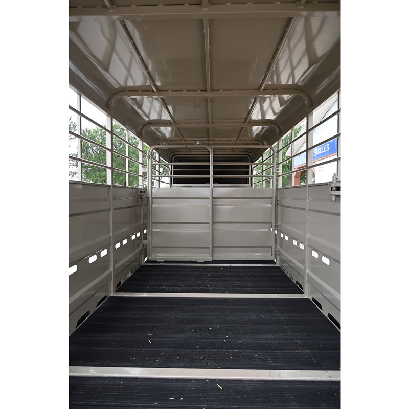 Trailer Photo 12
