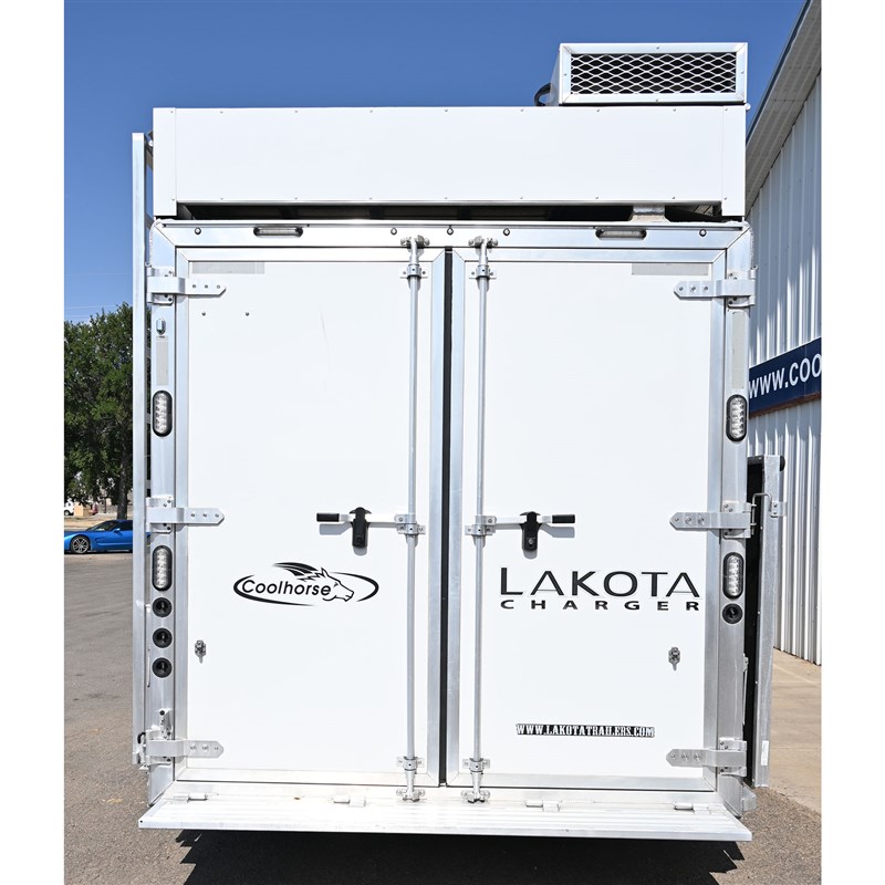 2023 Lakota charger 5 horse trailer with 13' slide out