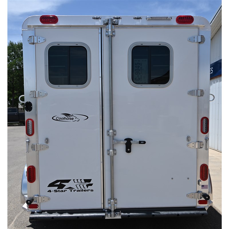 2027 4-star 3 horse bumper pull trailer 6'x10" x 15'