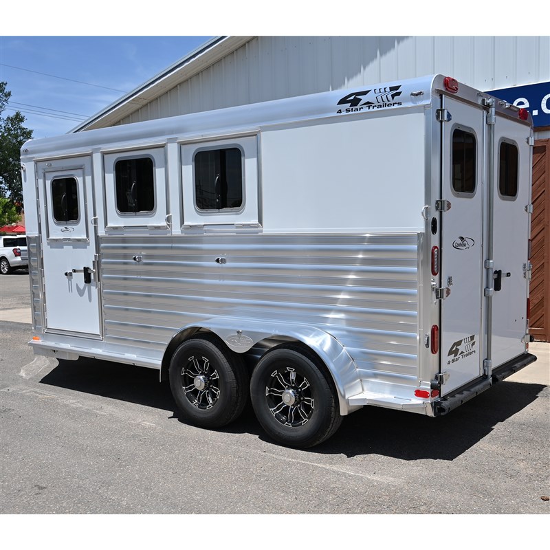 2027 4-star 3 horse bumper pull trailer 6'x10" x 15'
