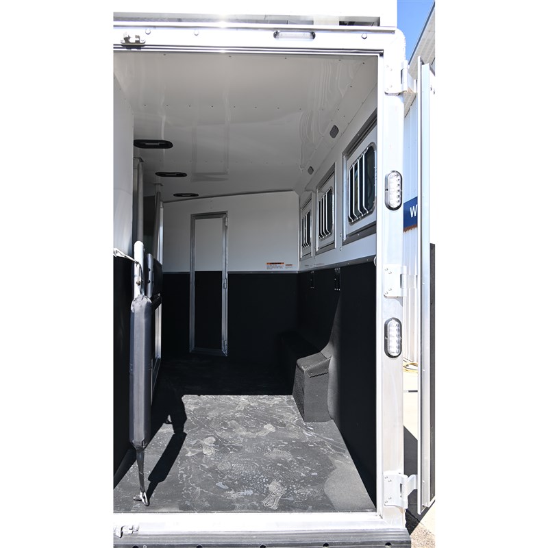 Trailer Photo 12