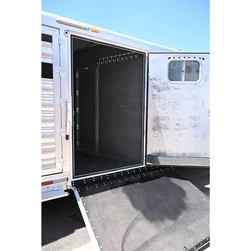 Trailer Photo 15