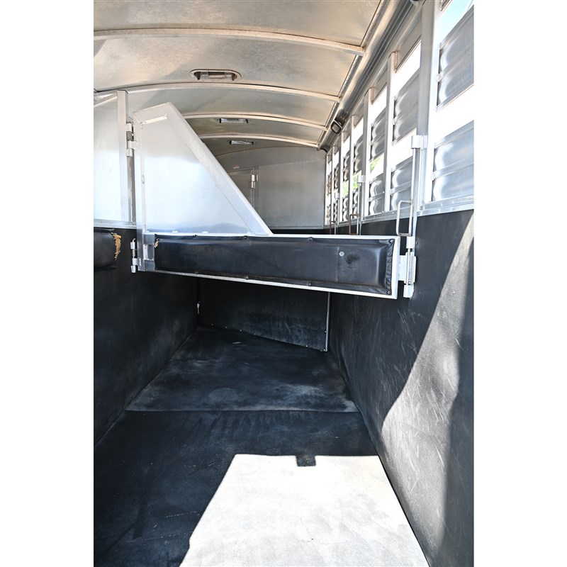 Trailer Photo 16