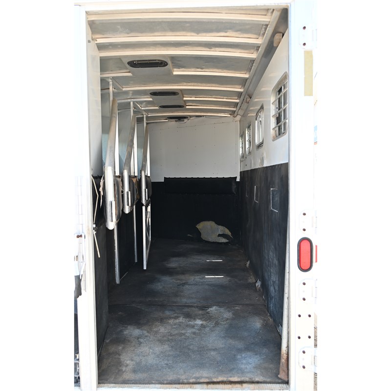 Trailer Photo 11