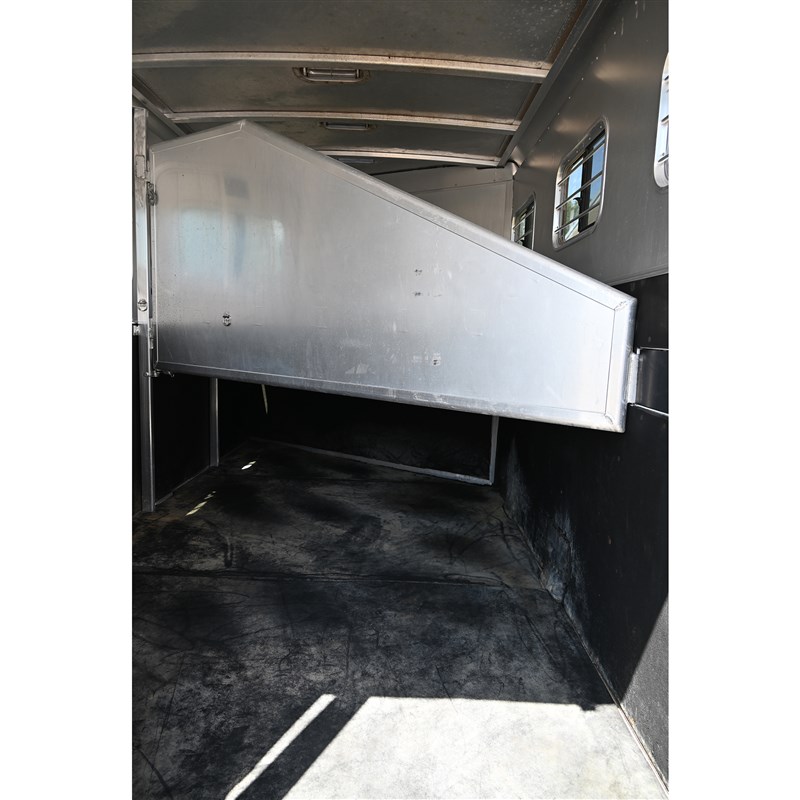 Trailer Photo 15