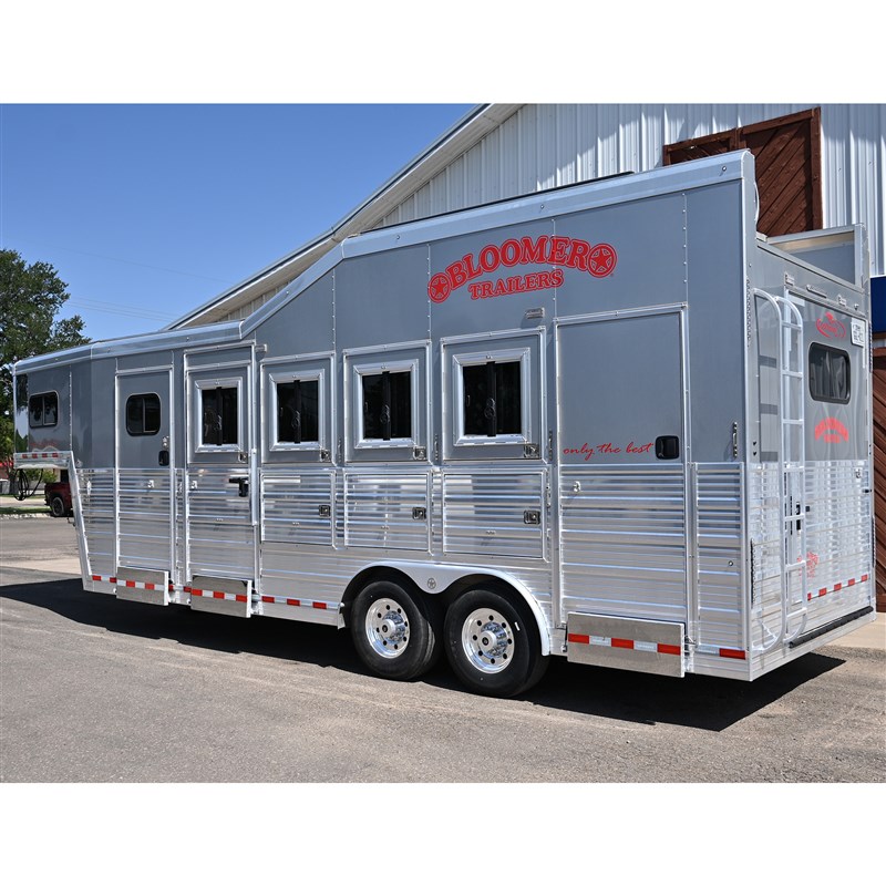Trailer Photo 13